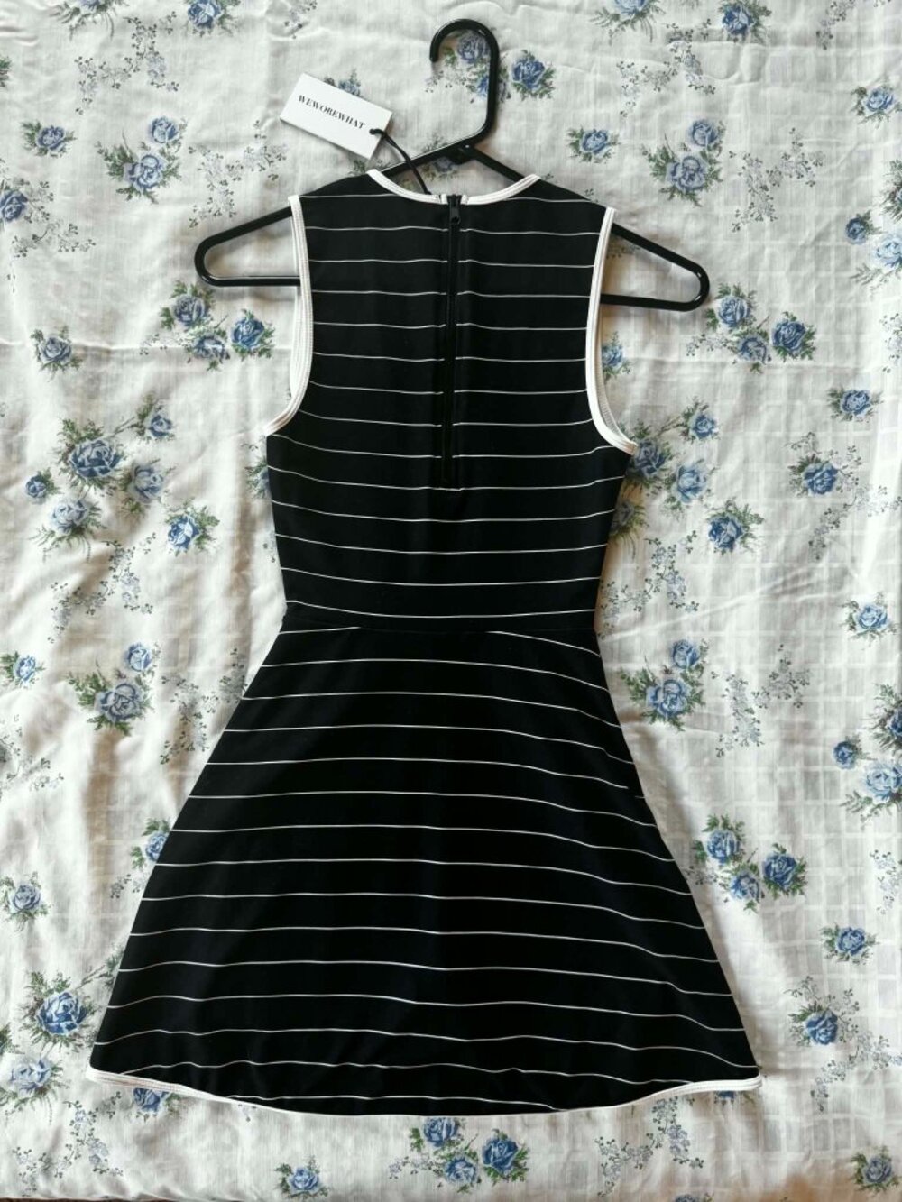 ACTIVE DRESS - Picture 6 of 8